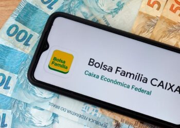 Qual a renda máxima para receber o Bolsa Família em 2024?