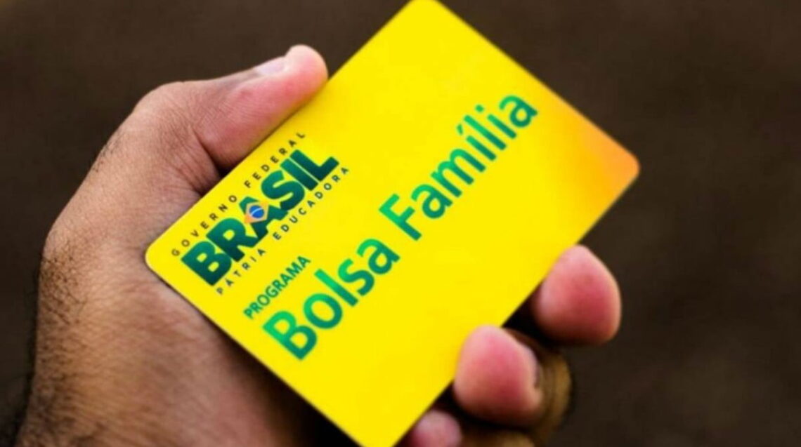 0800 do Bolsa Família: telefone, WhatsApp e app