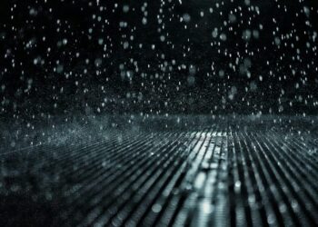 Chuva ácida é perigosa para humanos? Entenda o que é, perigos e causas