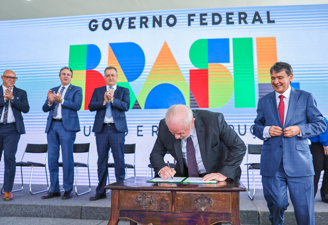 Governo Lula antecipa pagamento do Bolsa Família em 2 estados