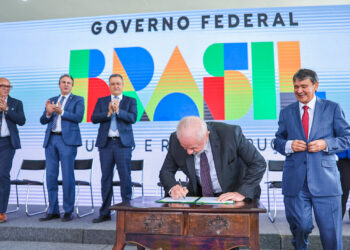 Governo Lula antecipa pagamento do Bolsa Família em 2 estados