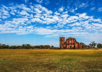 Tempestade passa pela Argentina e Uruguai e chega ao Rio Grande do Sul