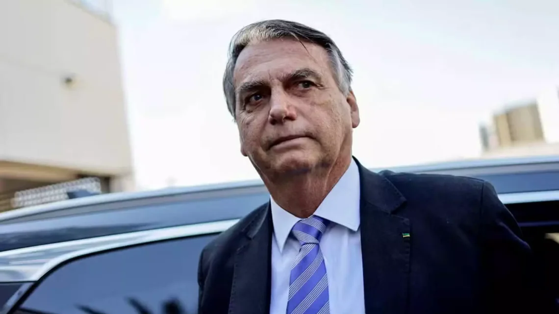 Bolsonaro poderá ter a sua CNH retida em até 36 meses