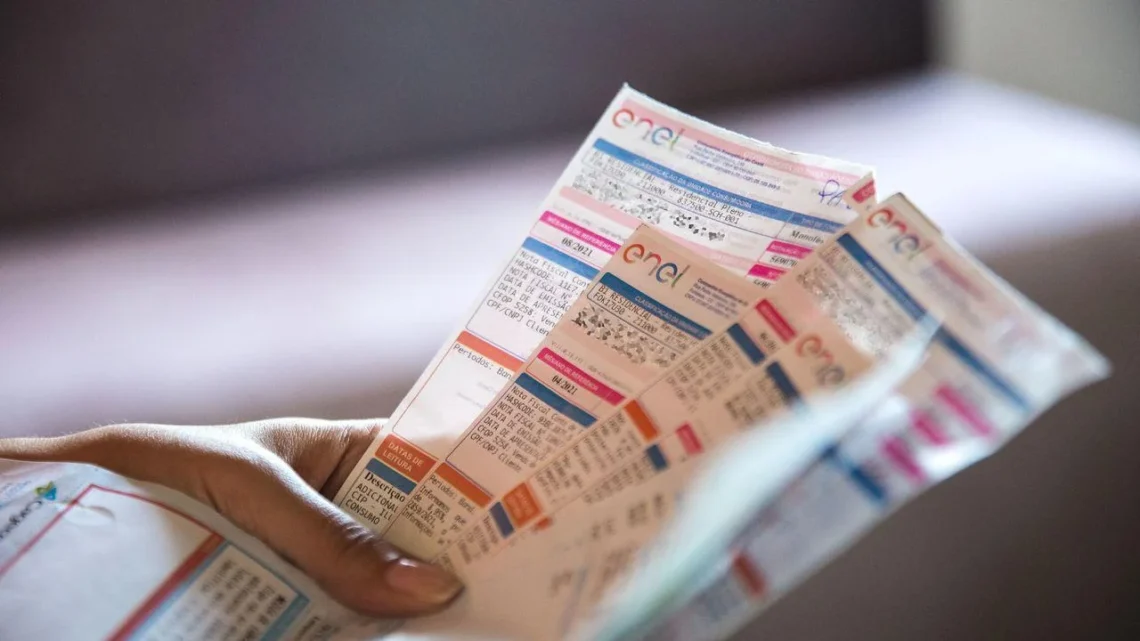 Conta de luz mais barata em 2025: veja como ter acesso ao desconto