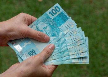 Garanta R$ 2 mil pelo CadÚnico ao final do ano; veja como