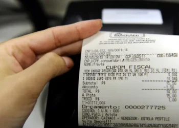 Anúncio geral para quem coloca CPF em notas fiscais de supermercados