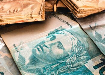 Veja as regras e datas para pagamento do 13° salário e saque do FGTS