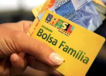 Pagamento extra no Bolsa Família de R$ 150 para beneficiários