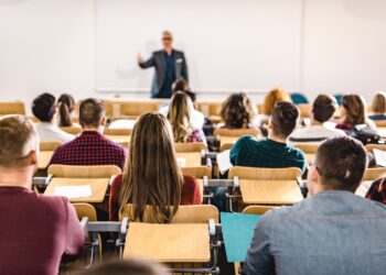 Estudantes podem ter acesso a benefícios do CadÚnico e muita gente não sabe