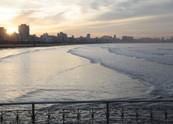 Veja o motivo do mar ser salgado se ele é alimentado por rios de água doce