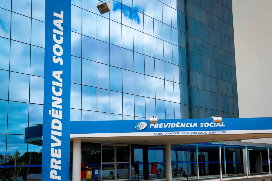 Saiu a lista de quem vai receber benefício do INSS em 2025