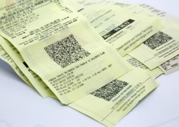 CPF na nota fiscal pode gerar problemas com a Receita Federal? Saiba mais