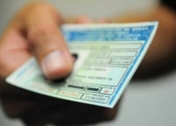 Juíza bloqueia cartões de crédito e suspende CNH de devedora; entenda o caso