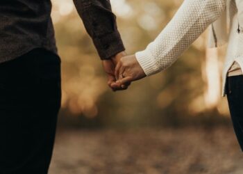 Quanto tempo morando juntos pode ser considerado união estável? Entenda as regras