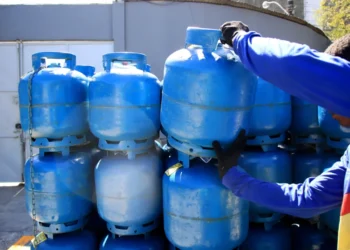 Preço do gás de cozinha dá trégua no Brasil