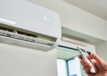 Configuração errada do ar-condicionado pode aumentar a conta de energia em 25%; confira a temperatura ideal