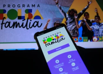 Bolsa Família terá reajuste em 2025: veja quando e quanto você vai receber