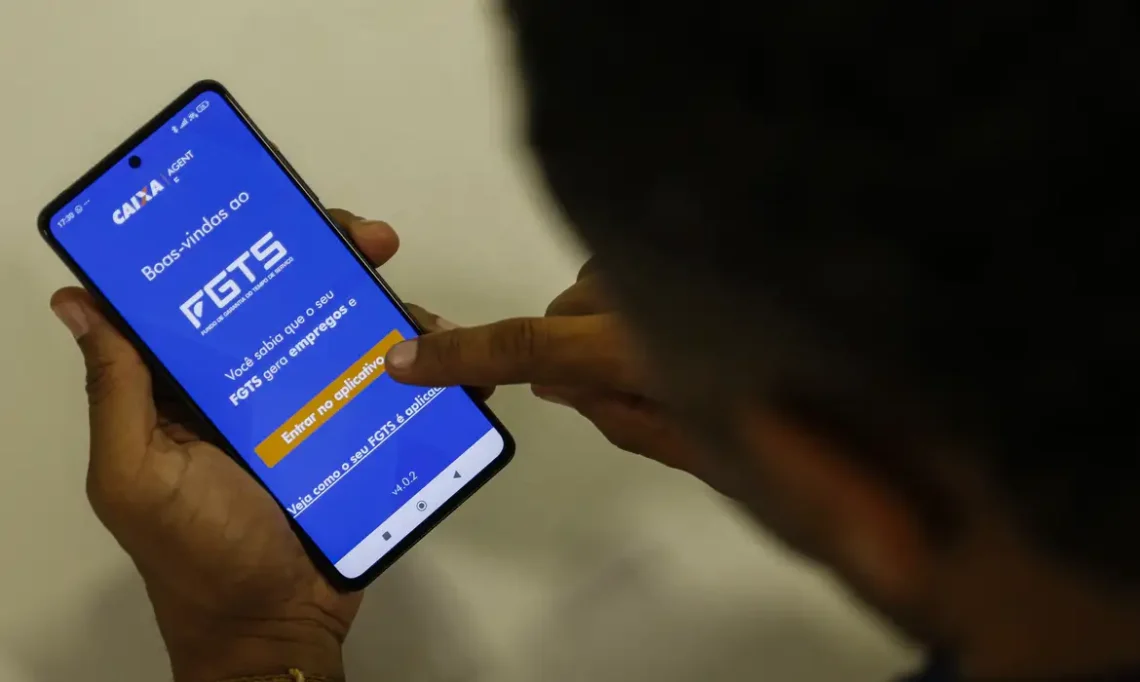 Mudanças no FGTS e saque-aniversário preocupam trabalhadores