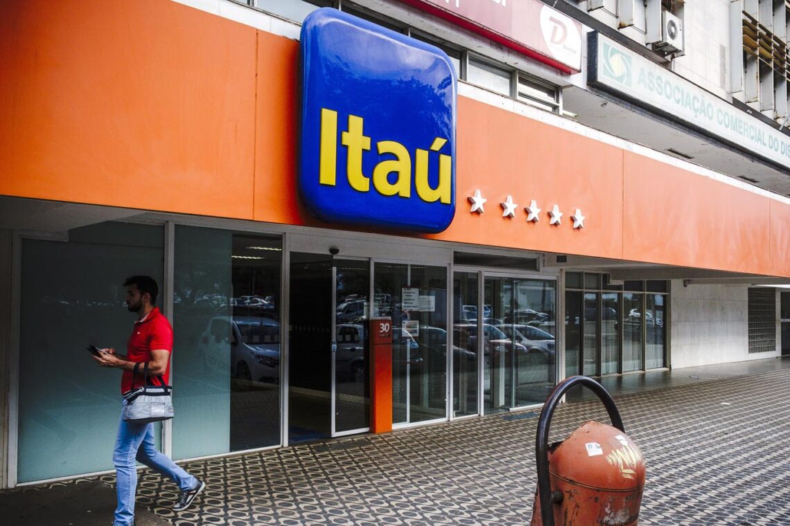 Itaú apresenta cartilha para você nunca mais cair em golpes financeiros