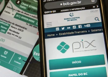 Banco Central faz alerta sobre nova regra do Pix: quem não seguir pode ser penalizado