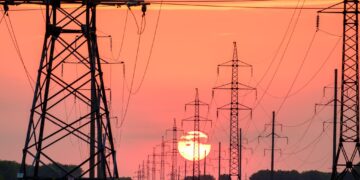 Nova lei vai permitir brasileiros mudarem as suas companhias de energia
