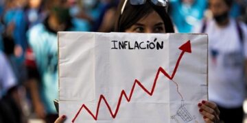 Maior inflação em 8 meses: Trabalhadores estão desesperados